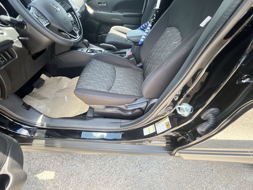 New 2025 Mitsubishi Outlander Sport AWD image 12