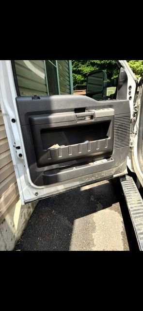 Used 2016 Ford F250 Lariat w/ Lariat Ultimate Package AWD/4WD image 6