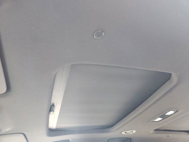 Used 2022 Chevrolet Traverse Premier w/ LPO, Floor Liner Package image 27