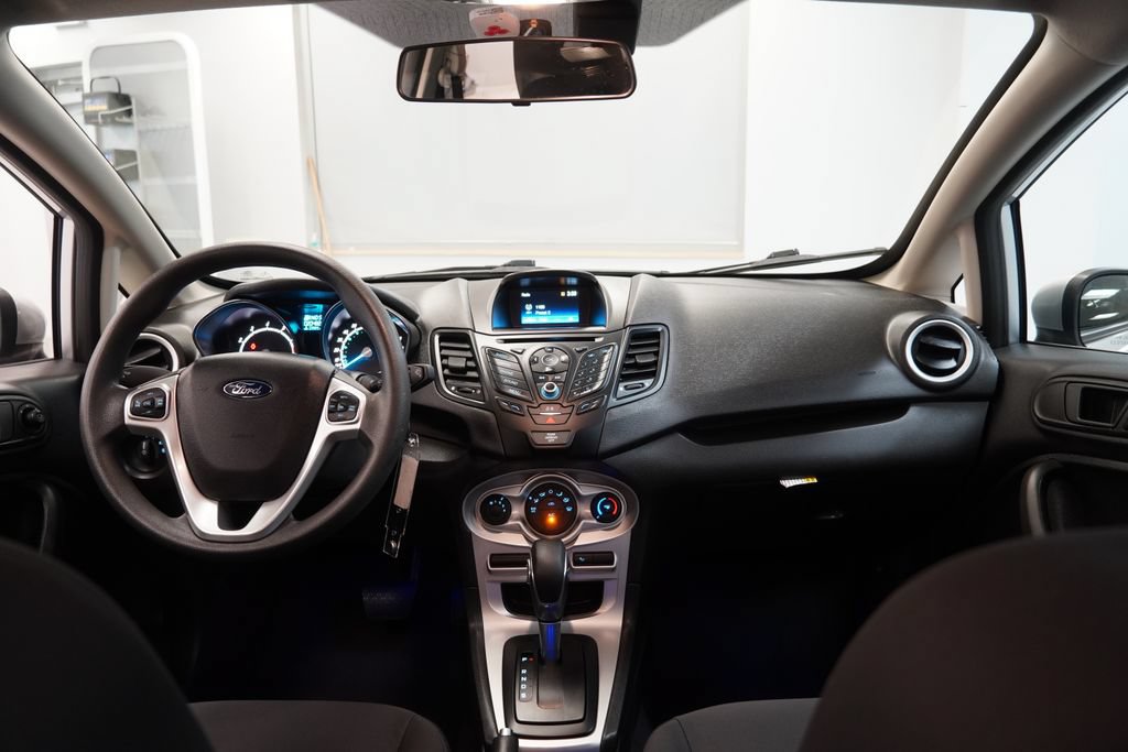 Used 2018 Ford Fiesta SE FWD image 18