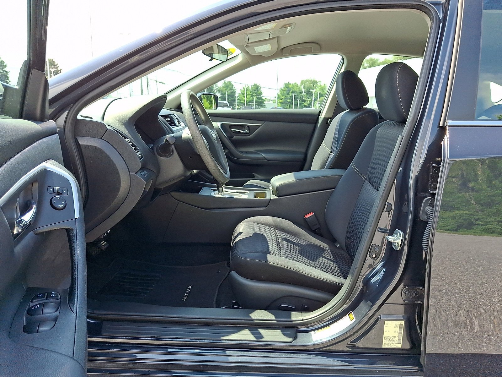 Used 2017 Nissan Altima 2.5 S w/ Power Driver Seat Package FWD image 14