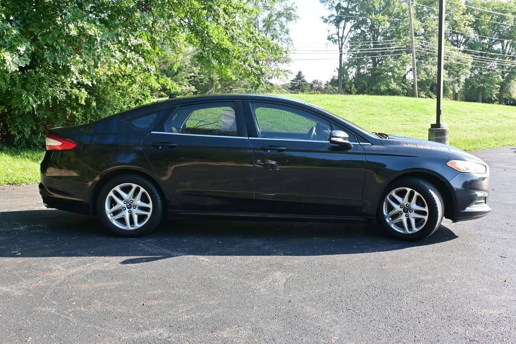 Used 2013 Ford Fusion SE FWD image 6