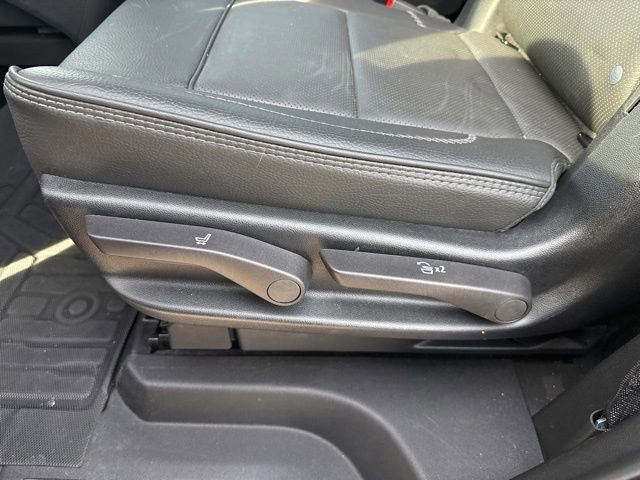 Used 2024 GMC Yukon Denali w/ Max Trailering Package image 30