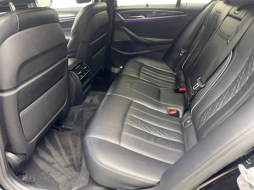 Used 2020 BMW M550i xDrive w/ Executive Package image 34