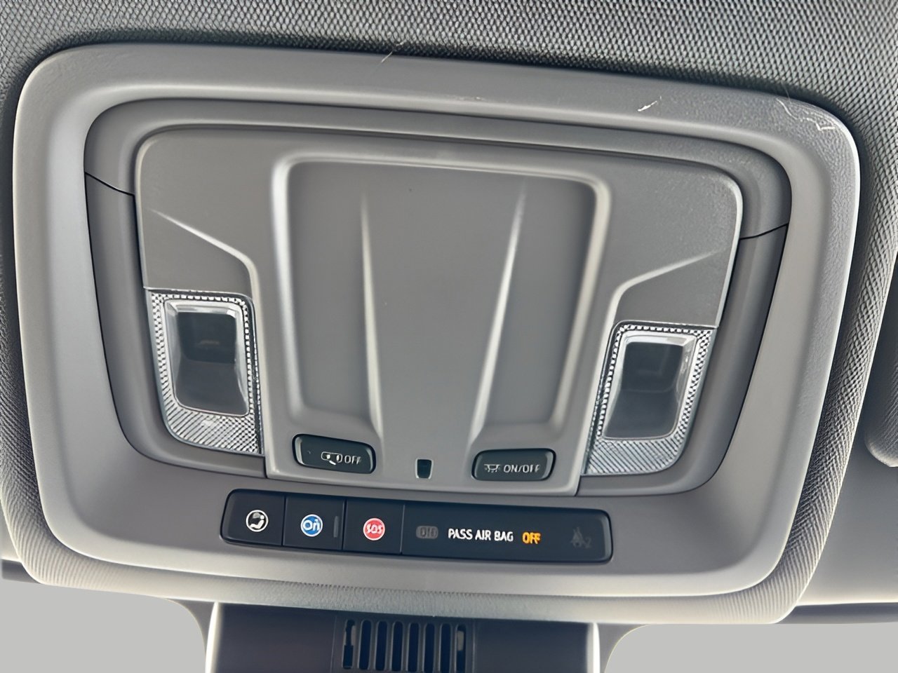 Used 2022 Chevrolet Silverado 1500 LT image 16