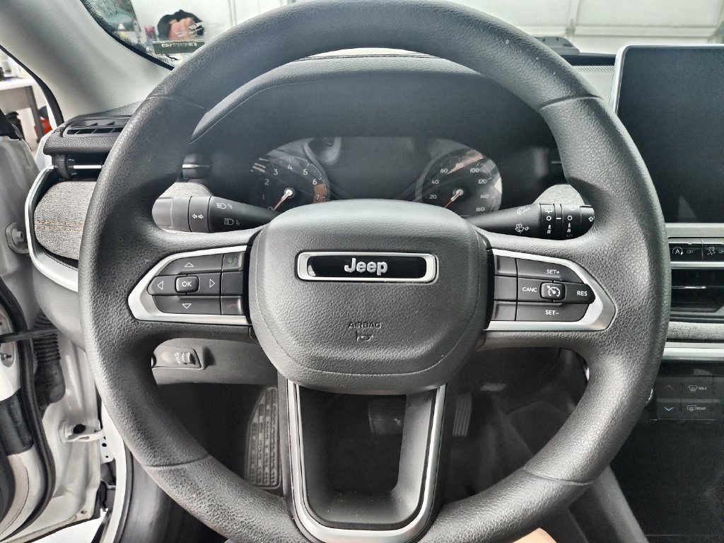 Certified 2022 Jeep Compass Sport AWD/4WD image 25