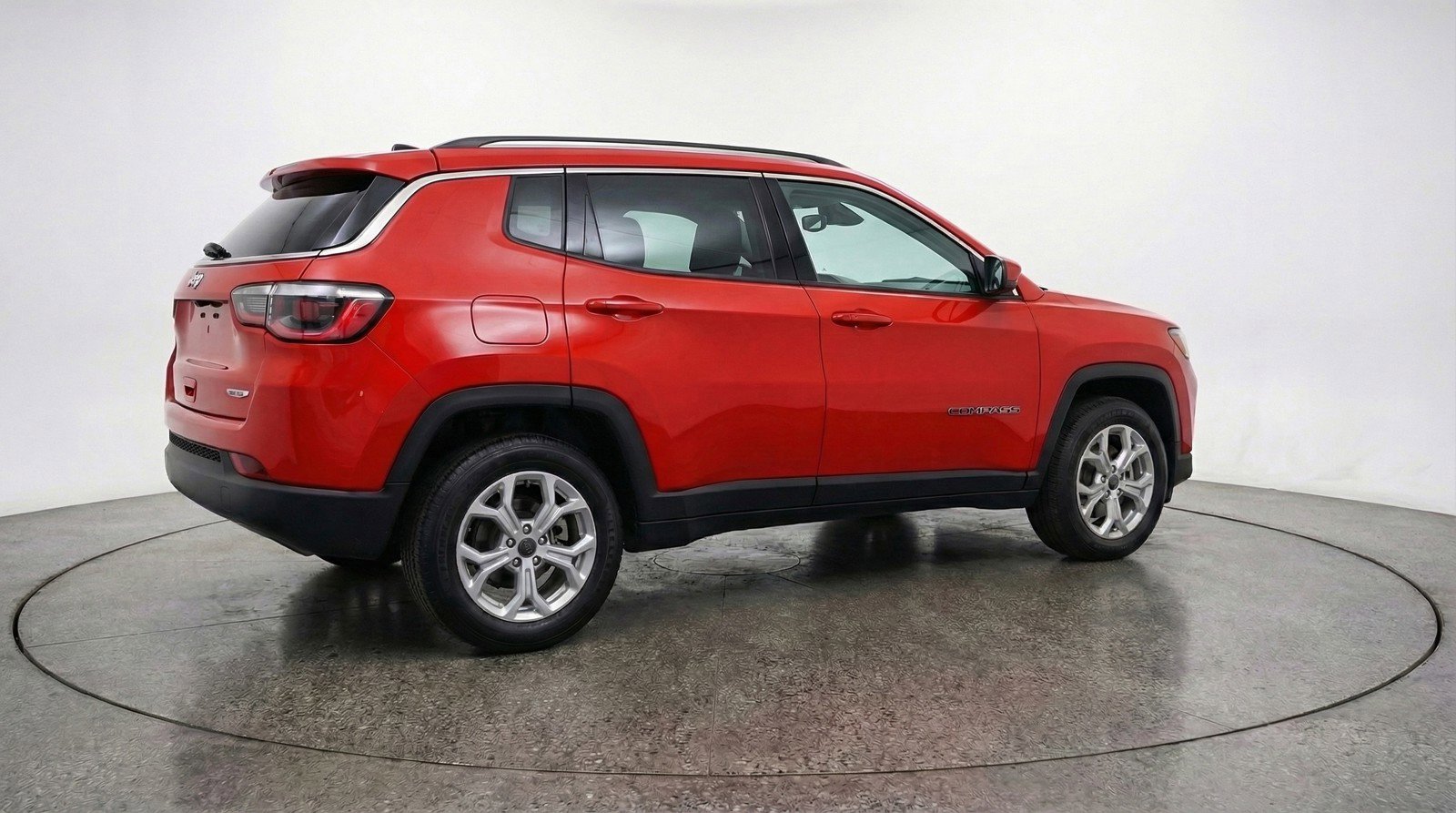 Used 2025 Jeep Compass Latitude image 7