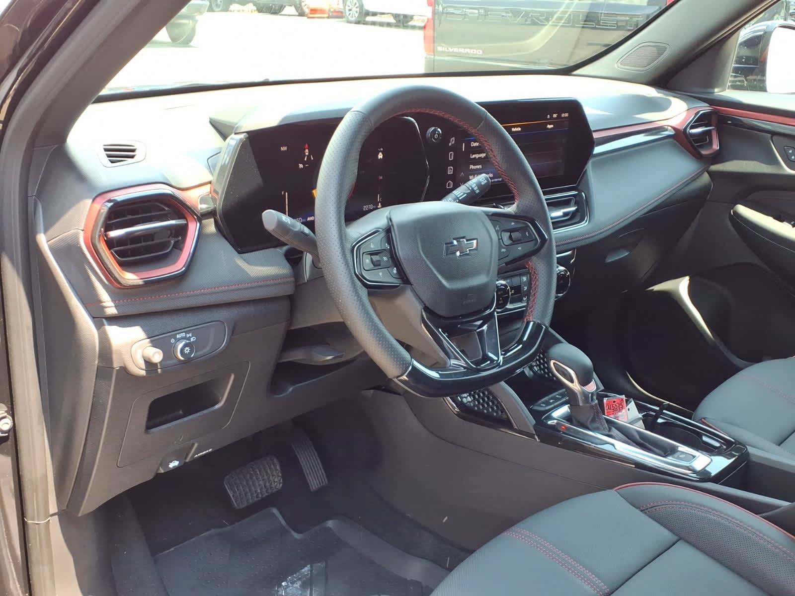 Used 2026 Chevrolet TrailBlazer RS w/ Convenience Package AWD/4WD image 9