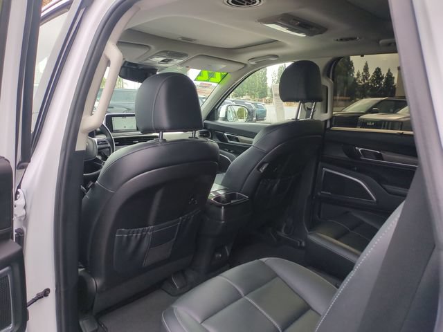 Certified 2022 Kia Telluride SX w/ Towing Package FWD image 27
