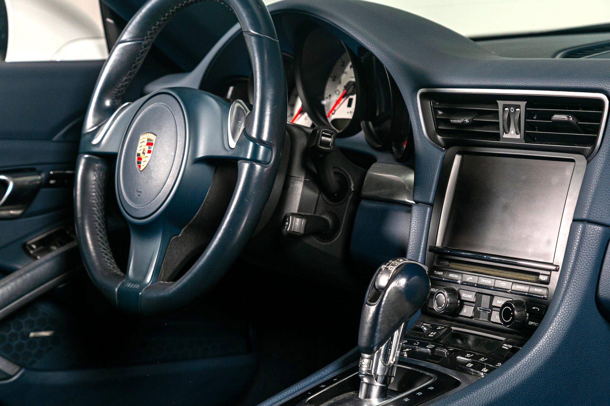 Used 2013 Porsche 911 Carrera S image 31