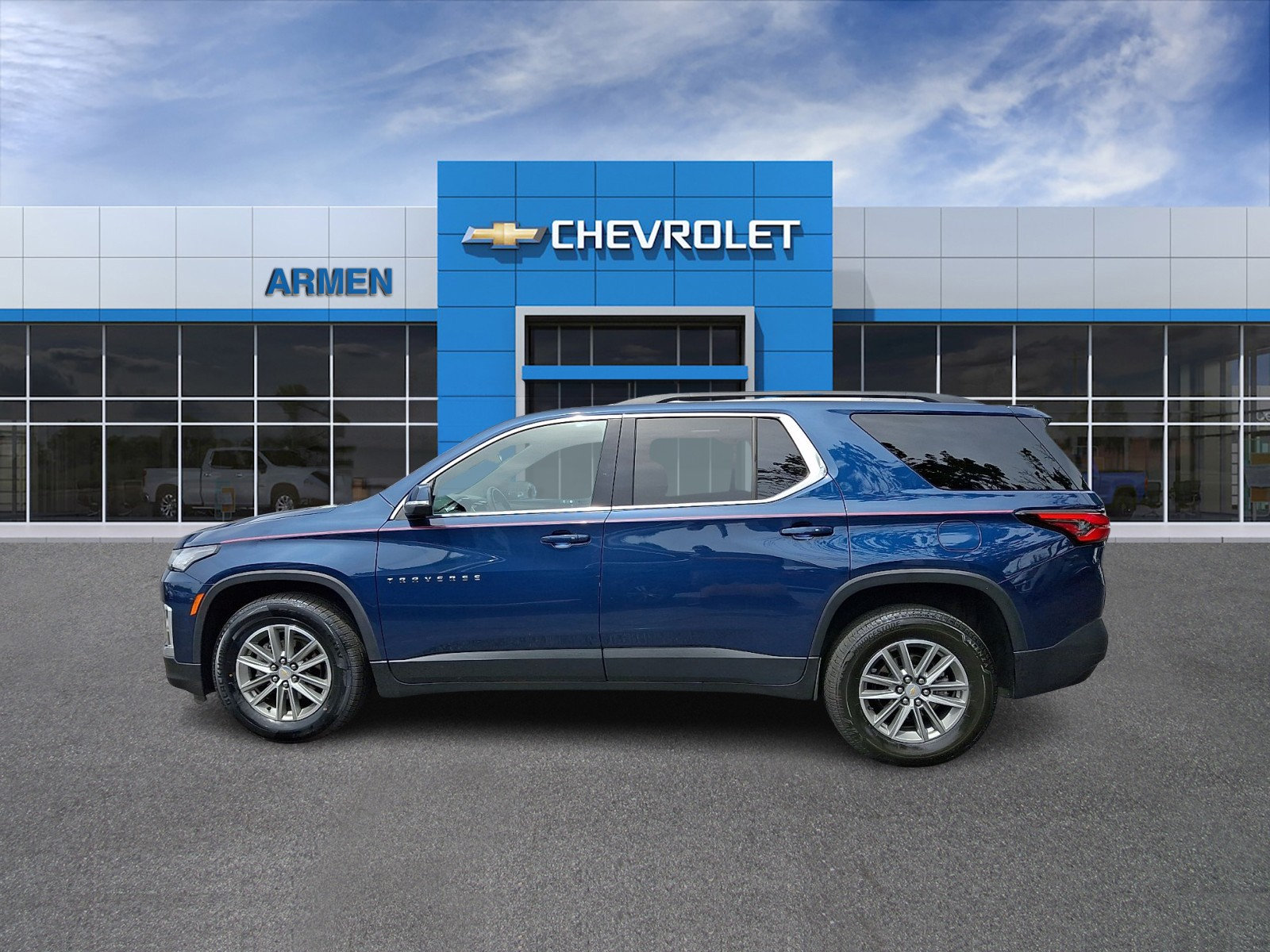 Certified 2023 Chevrolet Traverse LT w/ LPO, Floor Liner Package AWD/4WD image 8