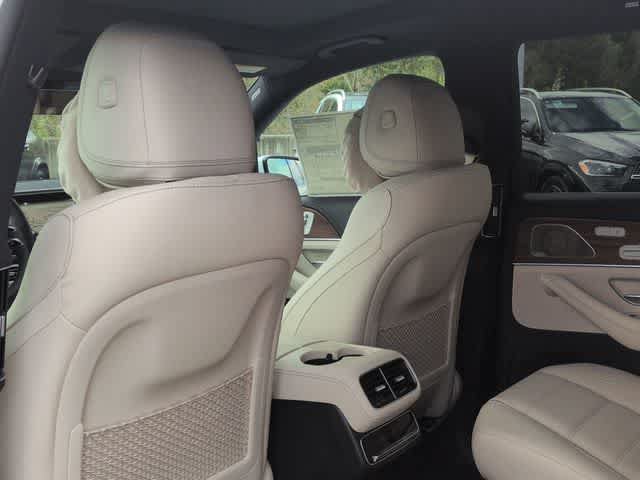 New 2026 Mercedes-Benz GLS 580 4MATIC image 18
