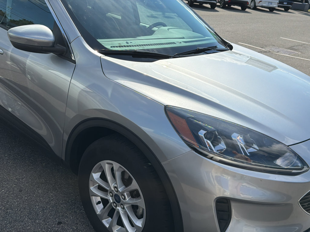 Used 2021 Ford Escape SE w/ Convenience Package AWD/4WD image 2