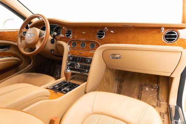 Used 2012 Bentley Mulsanne image 2