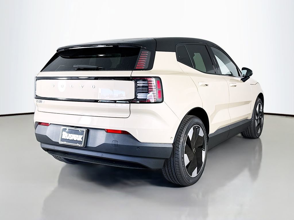 New 2026 Volvo EX30 Ultra w/ Protection Package image 7