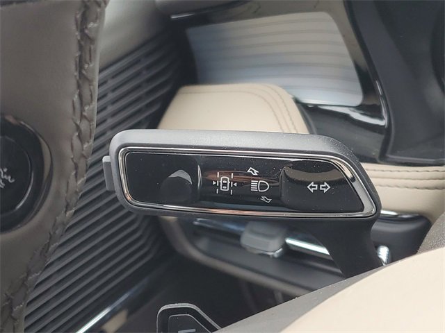 Used 2022 Lincoln Corsair FWD image 16
