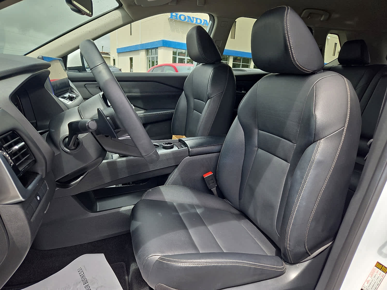 Used 2024 Nissan Rogue SL image 16