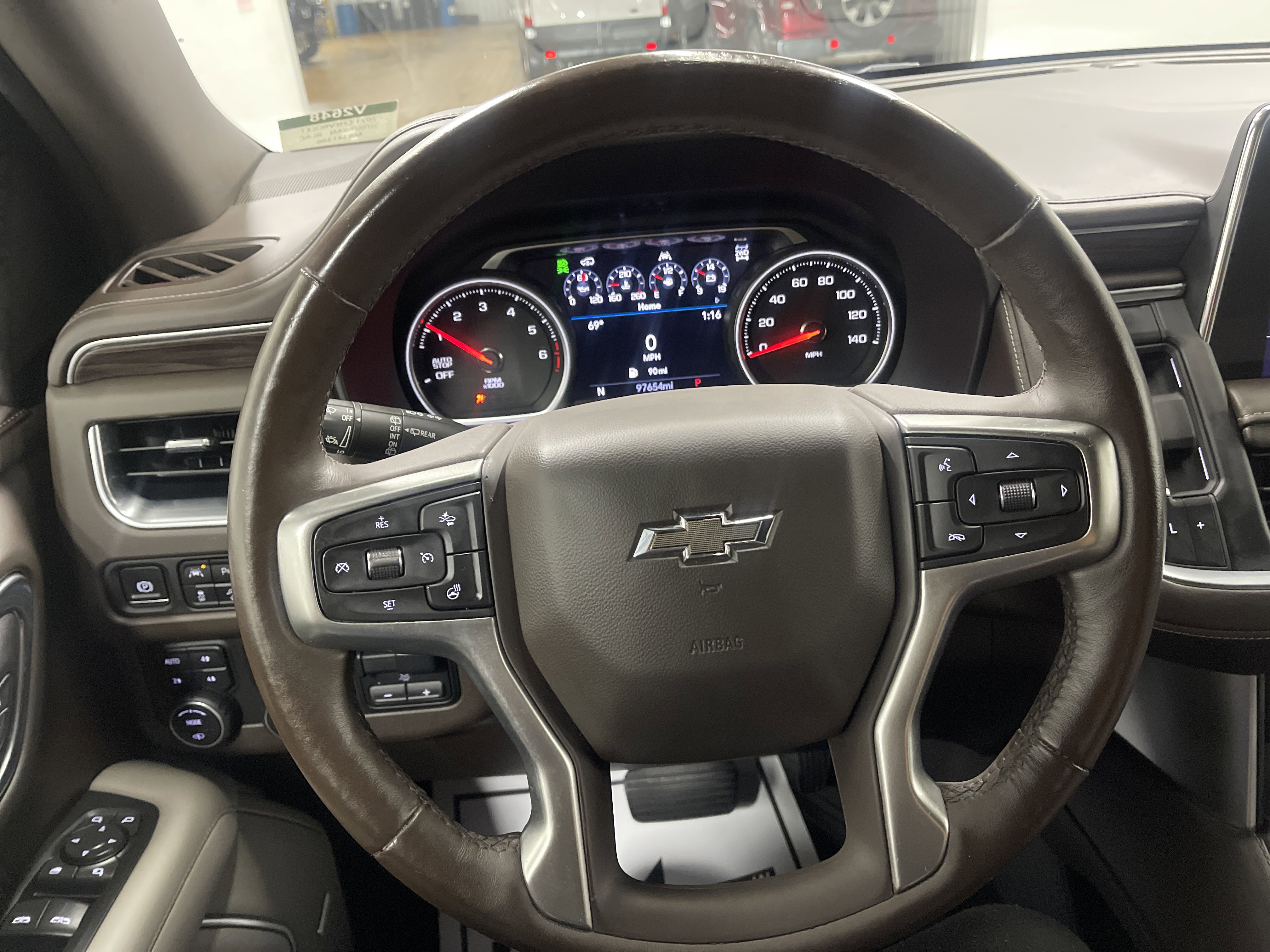 Used 2021 Chevrolet Suburban Z71 w/ Z71 Off-Road Package AWD/4WD image 30