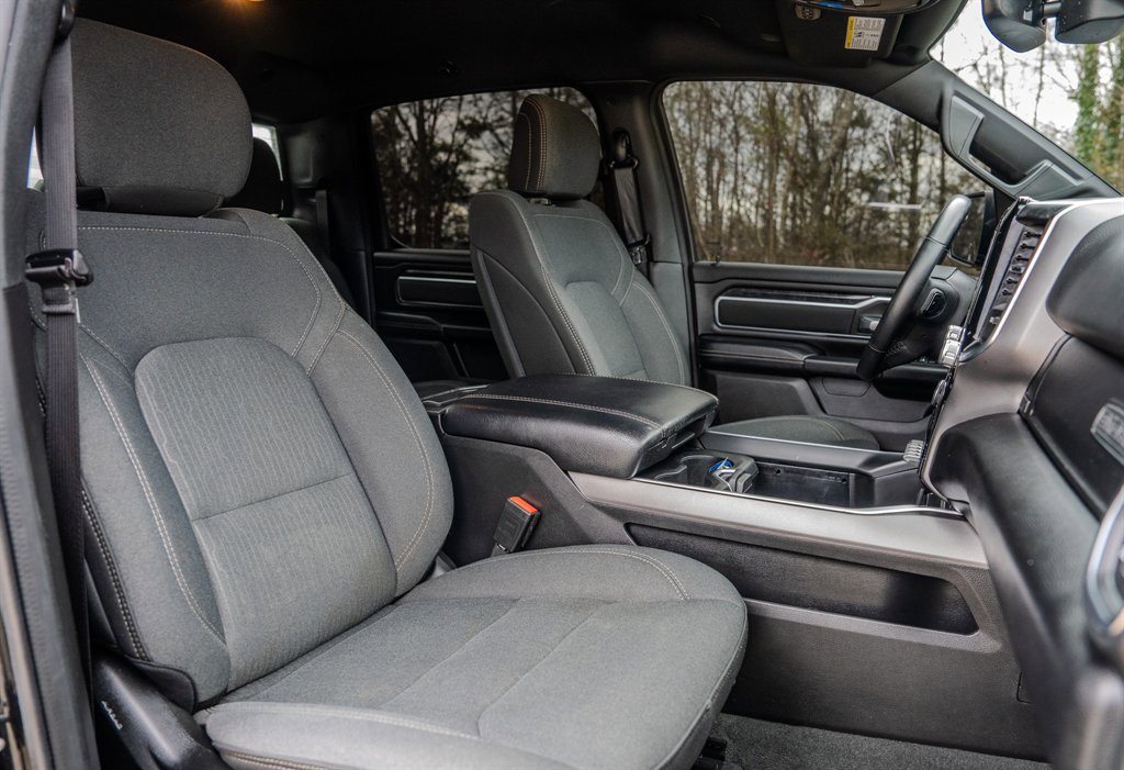Used 2024 RAM 1500 Big Horn RWD image 31