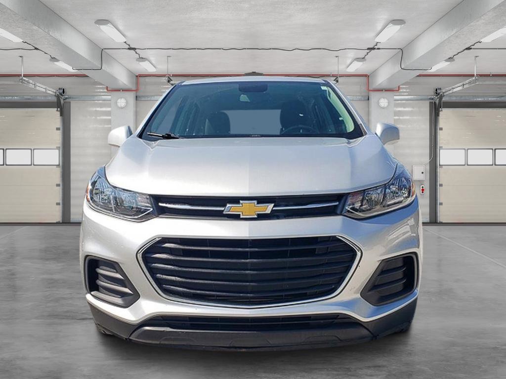Used 2017 Chevrolet Trax LS image 2