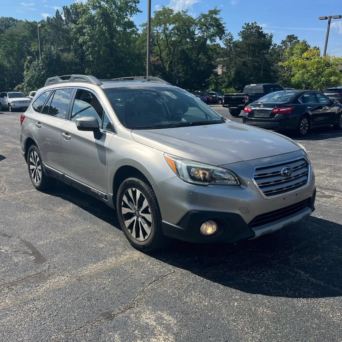 Used 2015 Subaru Outback 2.5i Limited AWD/4WD image 8