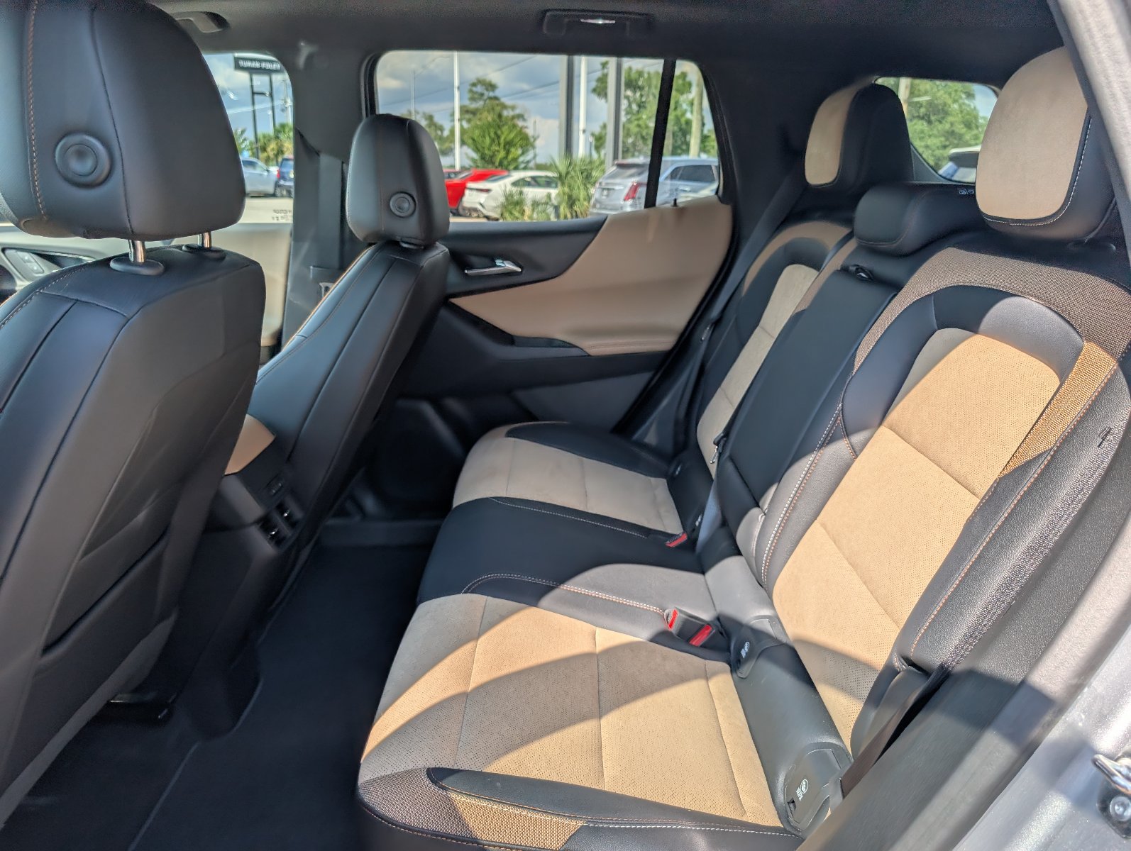 Certified 2026 Chevrolet Equinox ACTIV w/ Convenience Package III FWD image 31