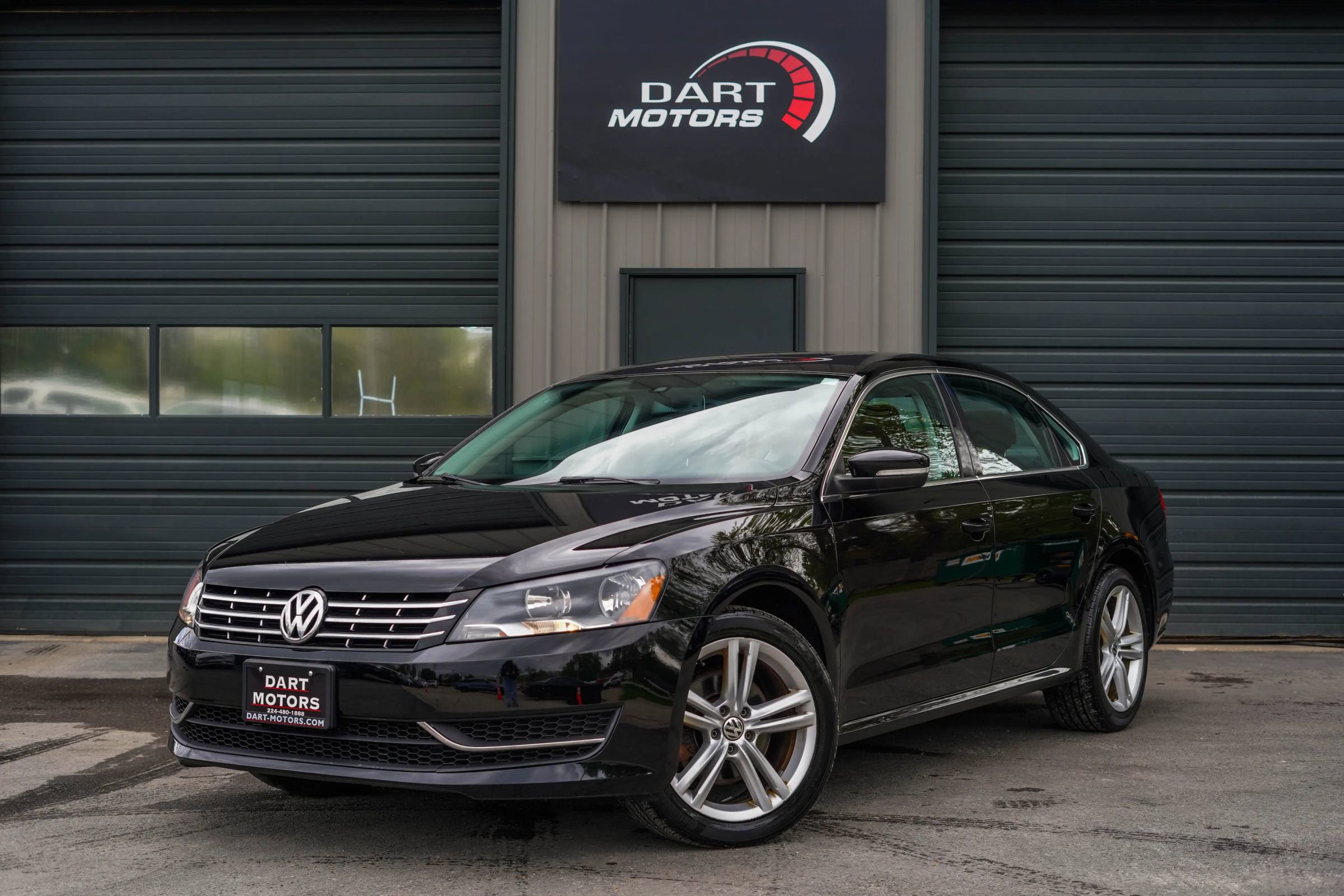Used 2014 Volkswagen Passat TDI SE FWD image 3