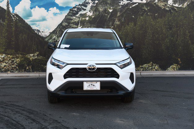 New 2025 Toyota RAV4 LE image 2