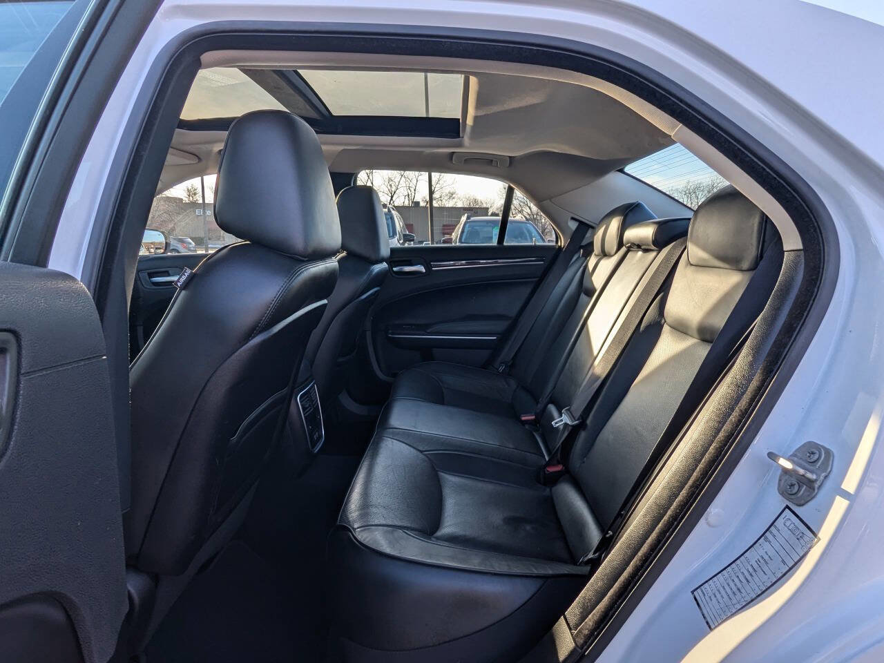 Used 2020 Chrysler 300 Limited image 13