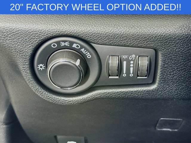 New 2027 Chrysler Pacifica Limited AWD/4WD image 10
