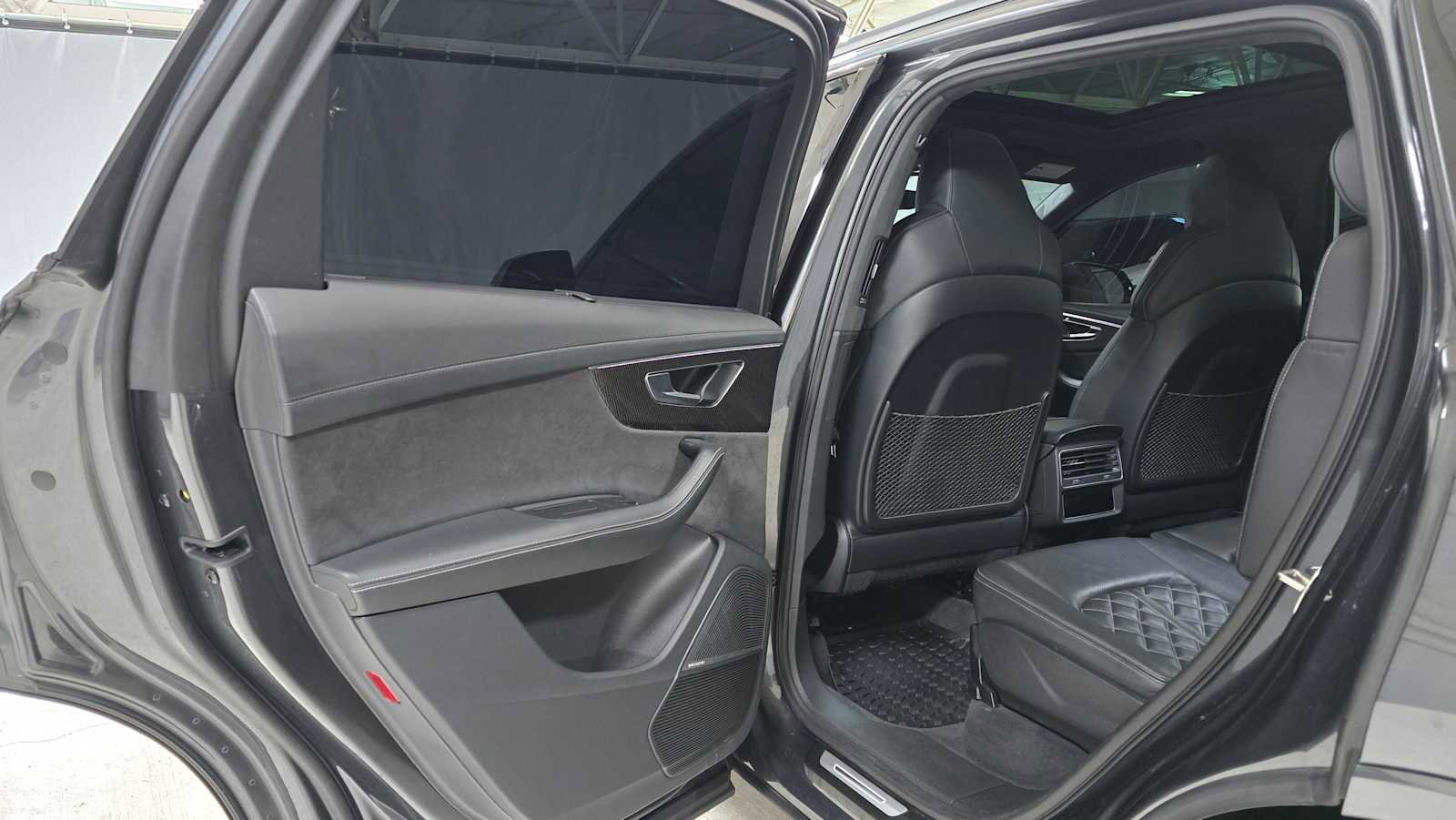 Used 2023 Audi SQ7 Prestige w/ Sport Package image 15