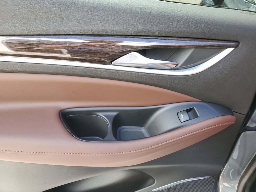 Certified 2021 Buick Enclave Avenir w/ Avenir Technology Package image 20