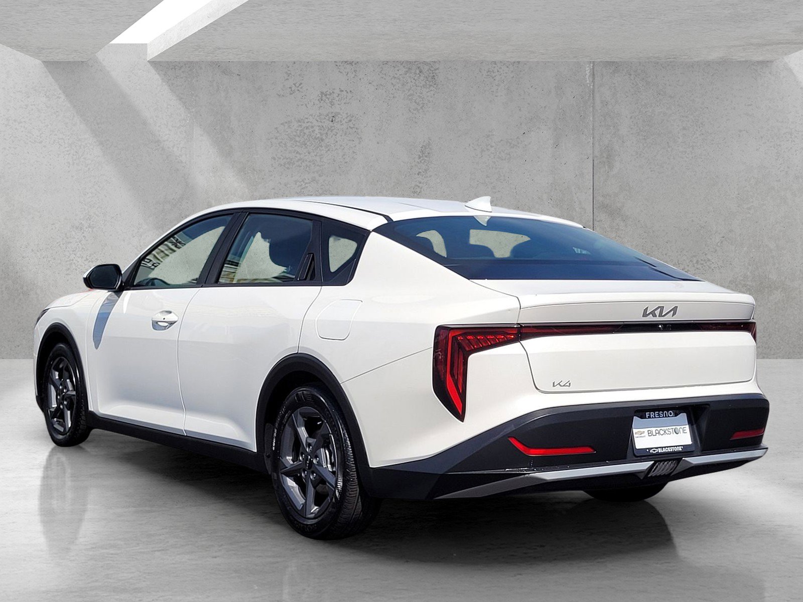 Used 2025 Kia K4 LXS image 6