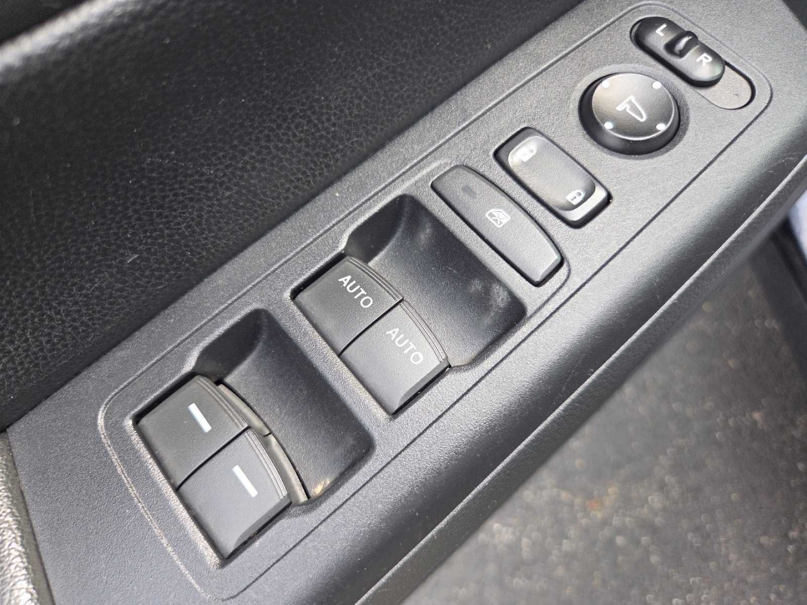 Certified 2023 Honda CR-V EX image 29