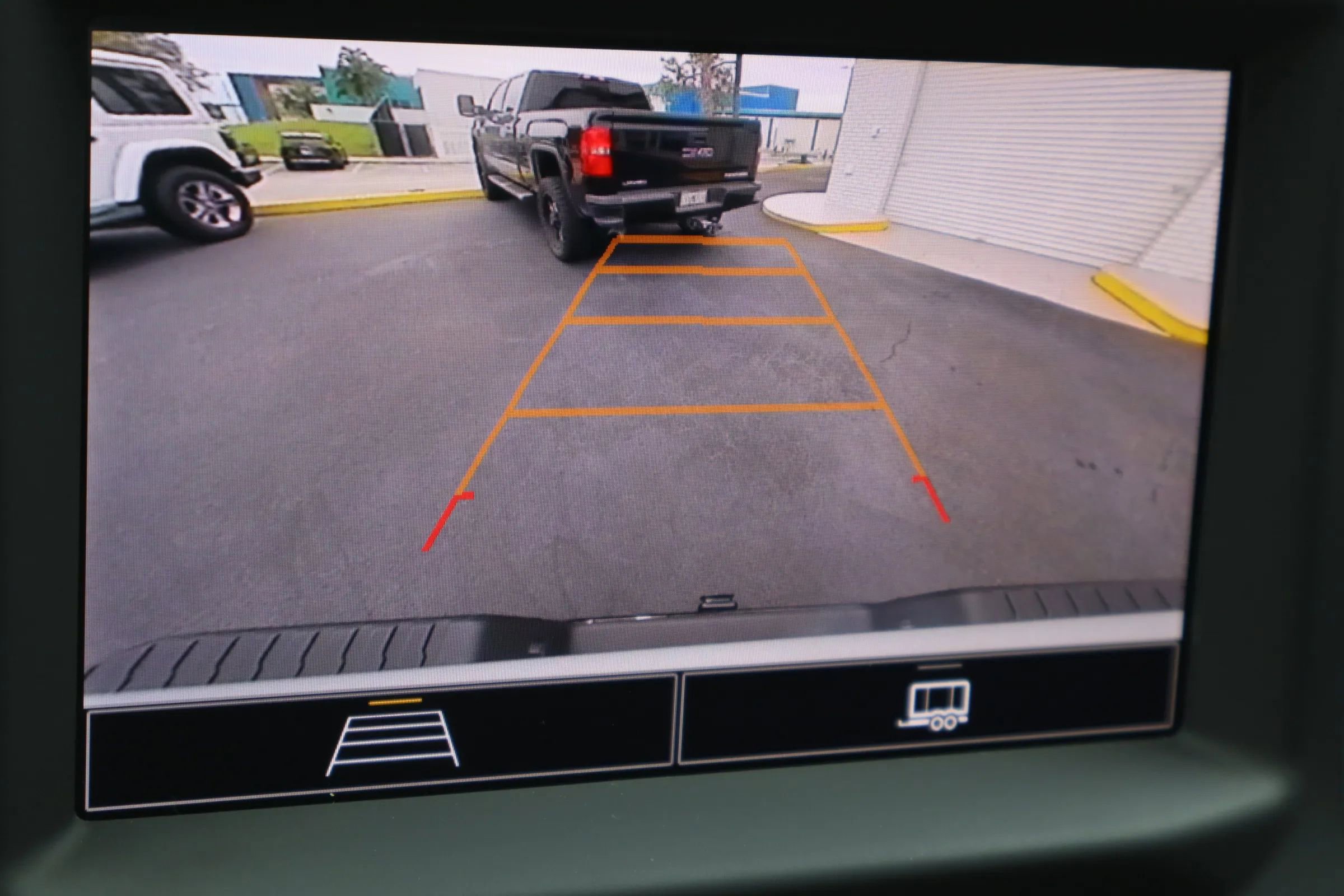 Used 2025 Chevrolet Silverado 2500 Custom w/ Custom Value Package image 15