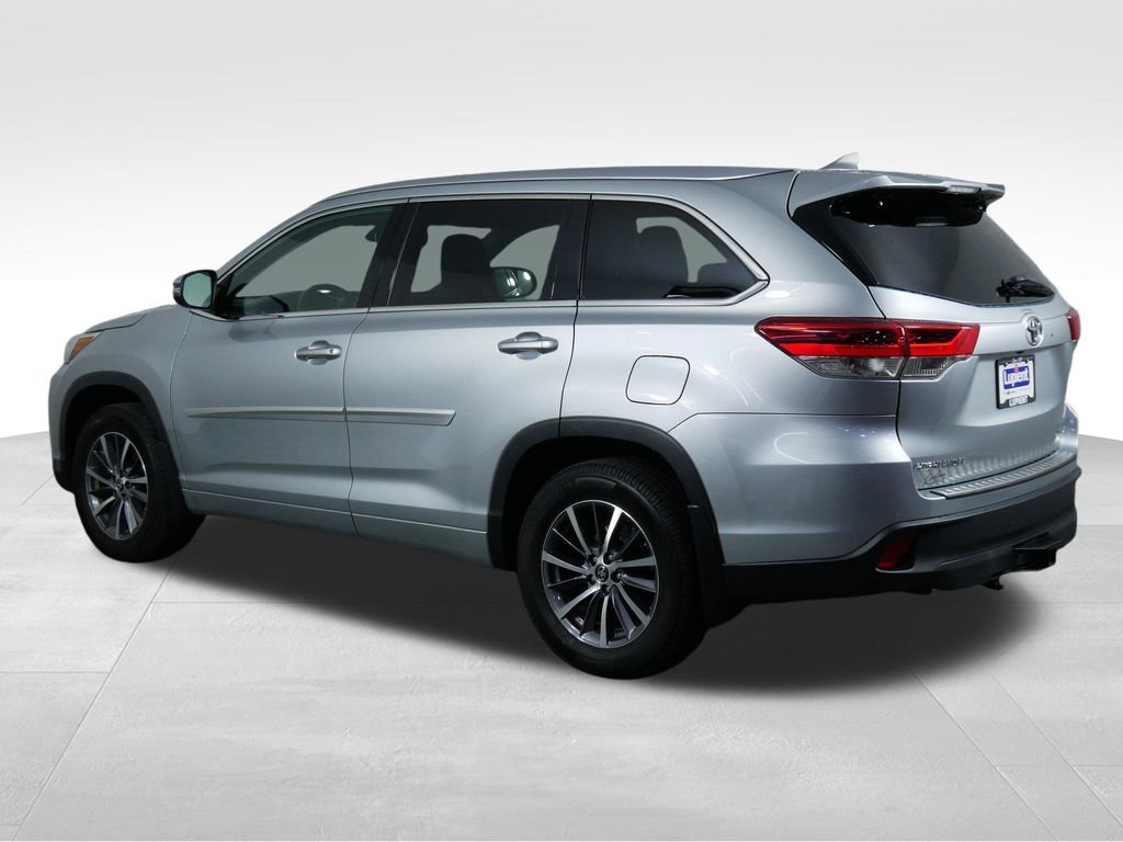 Used 2018 Toyota Highlander XLE image 7