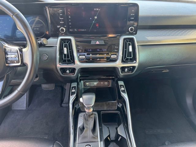 Certified 2023 Kia Sorento SX image 24