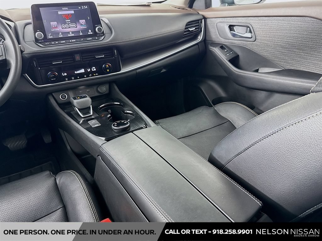 Used 2021 Nissan Rogue SV AWD/4WD image 21