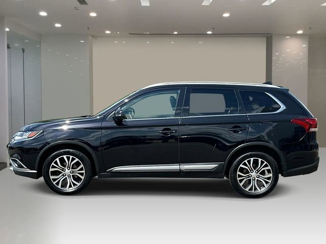 Used 2018 Mitsubishi Outlander ES AWD/4WD image 2