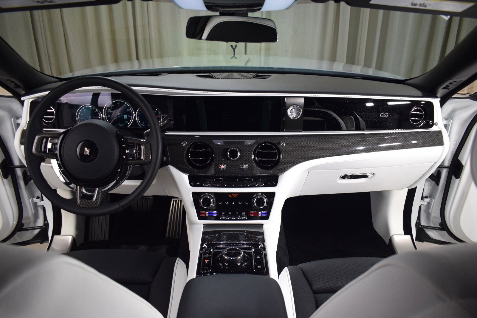 Certified 2022 Rolls-Royce Ghost Black Badge image 4