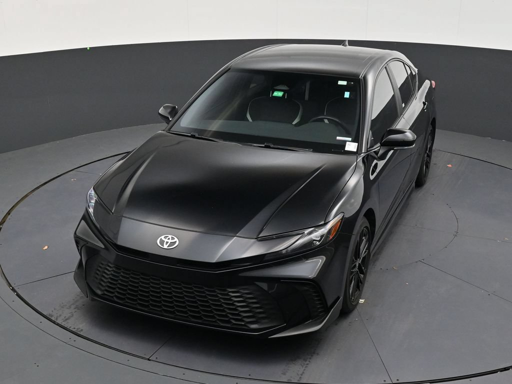 Used 2025 Toyota Camry SE FWD image 18