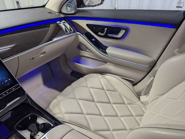 Used 2022 Mercedes-Benz Maybach S 580 4MATIC w/ Manufaktur Leather Package image 8