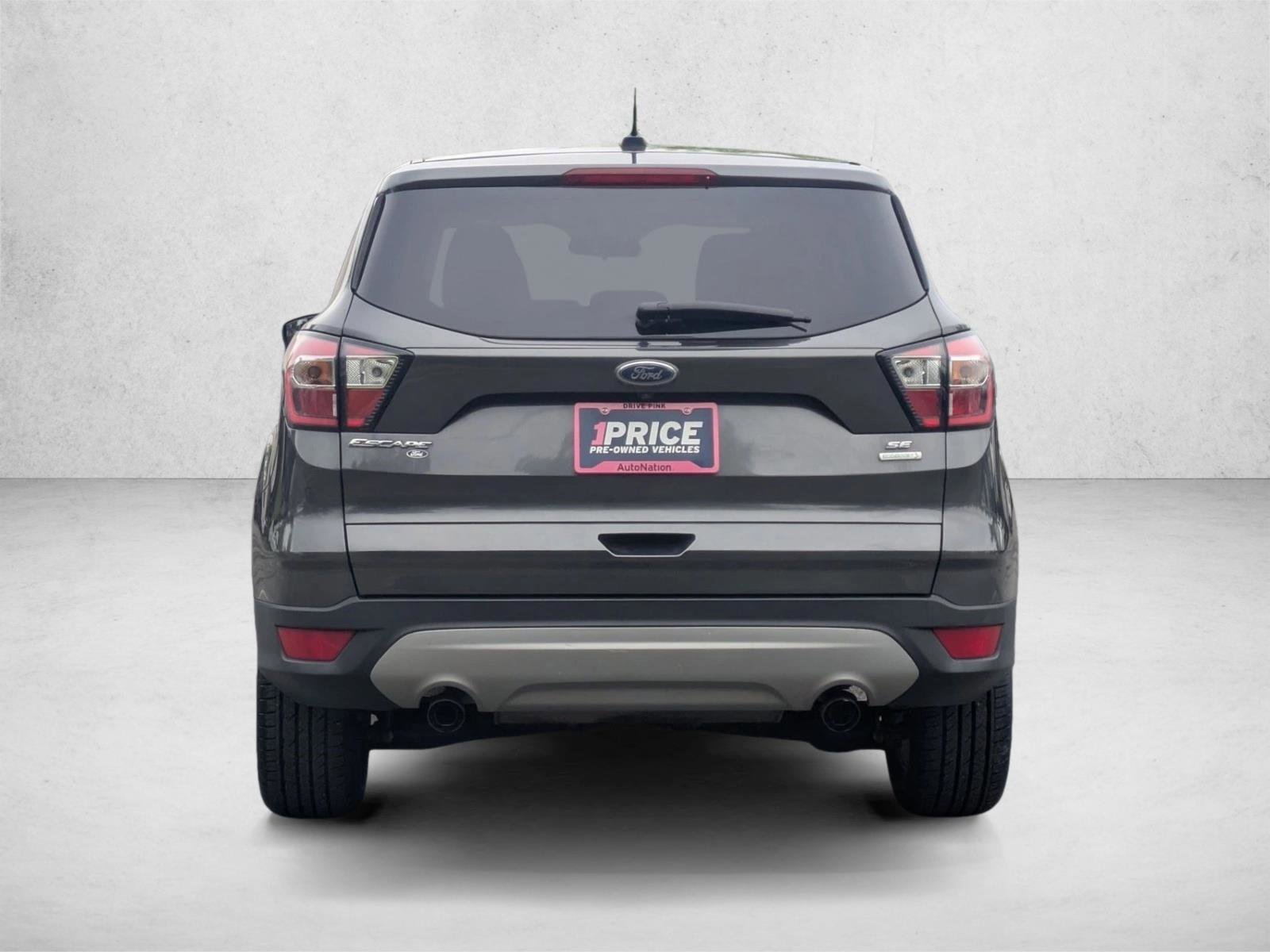 Used 2017 Ford Escape SE FWD image 7
