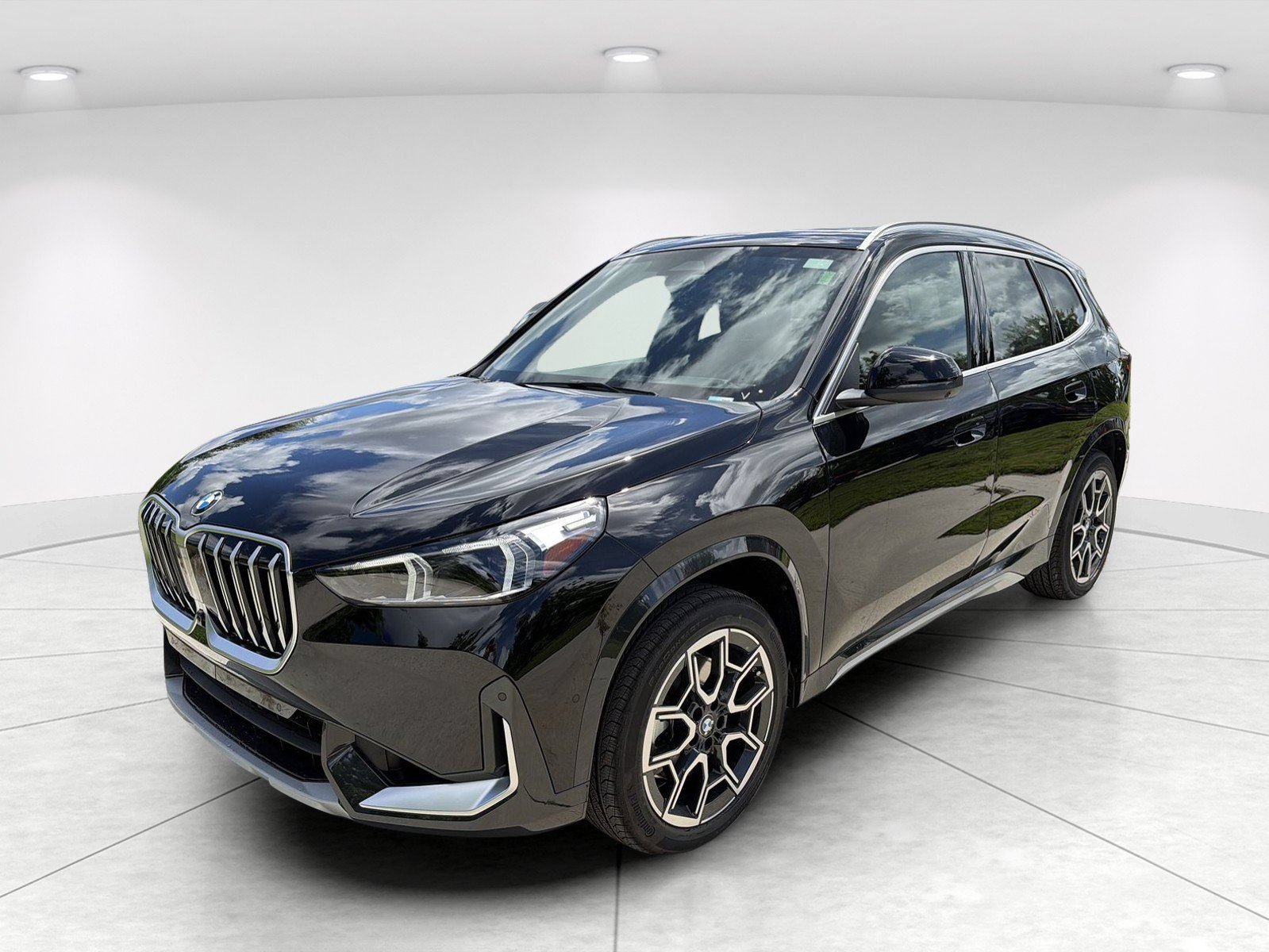 New 2026 BMW X1 xDrive28i w/ Technology Package AWD/4WD image 8
