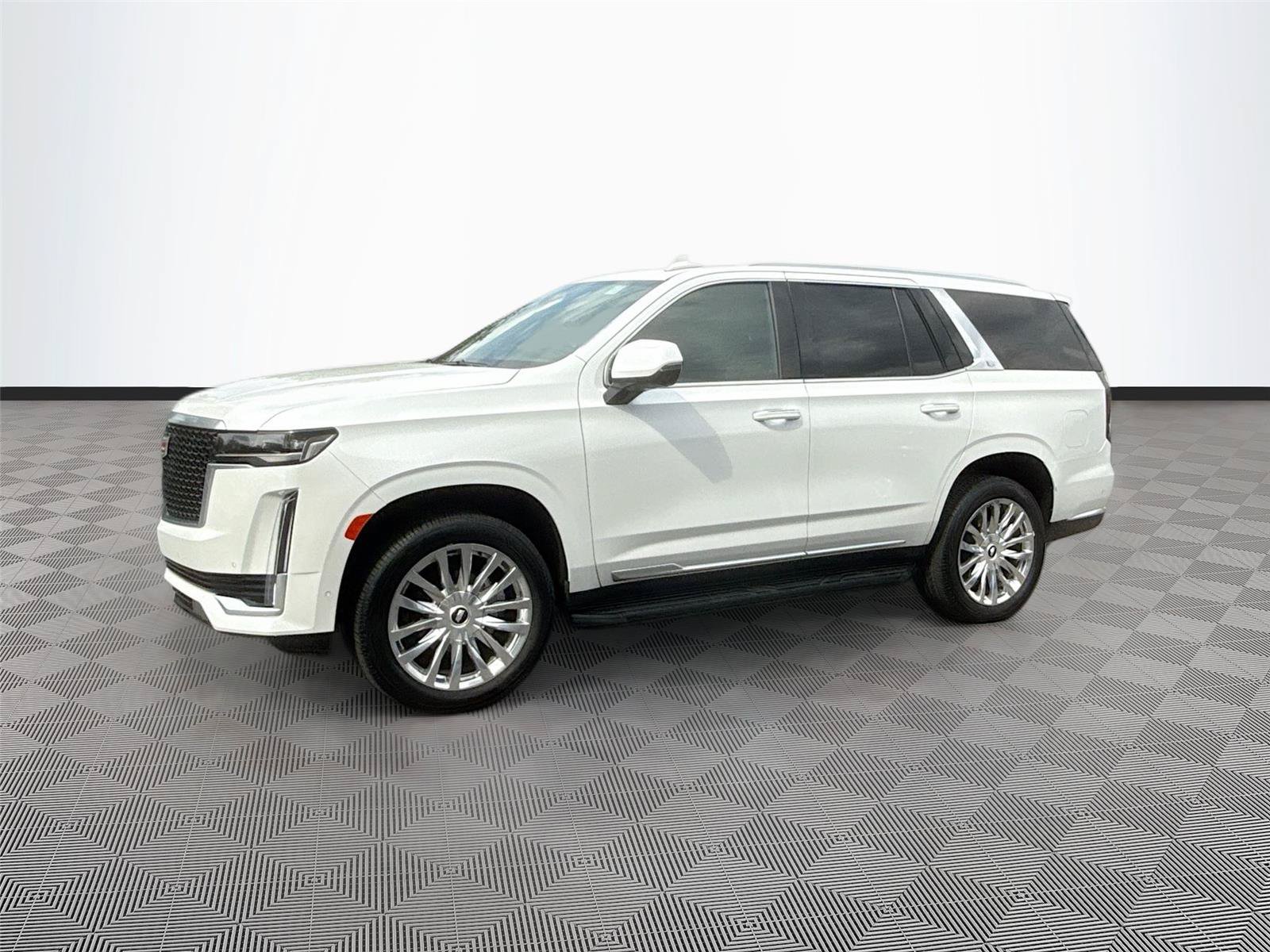 Used 2023 Cadillac Escalade Premium Luxury AWD/4WD image 3
