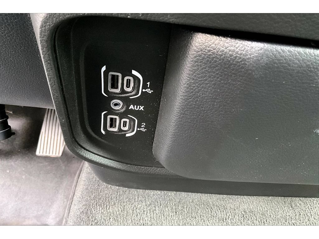 Used 2021 RAM 1500 Laramie AWD/4WD image 32