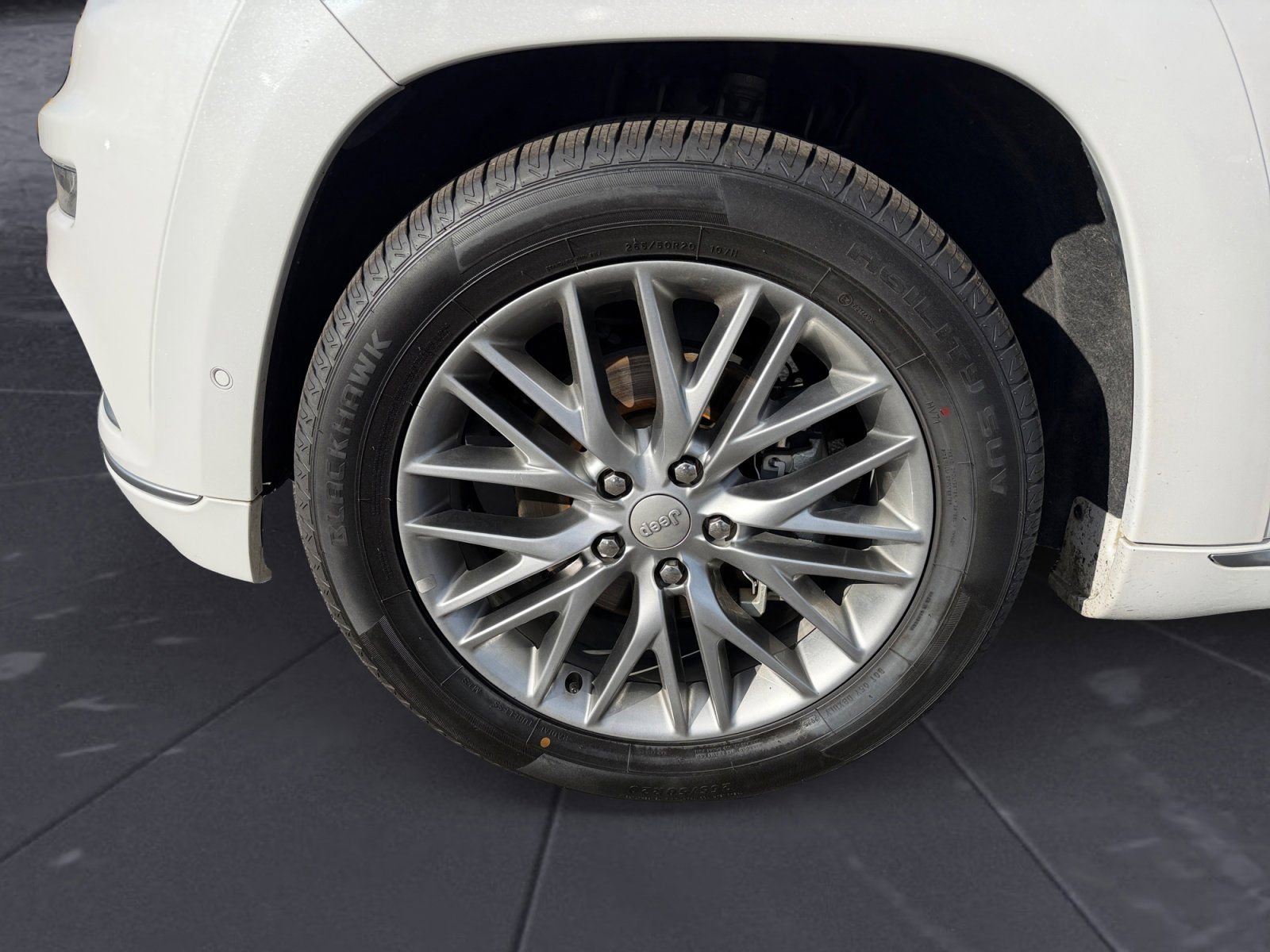 Used 2017 Jeep Grand Cherokee Summit w/ Platinum Series Group image 14