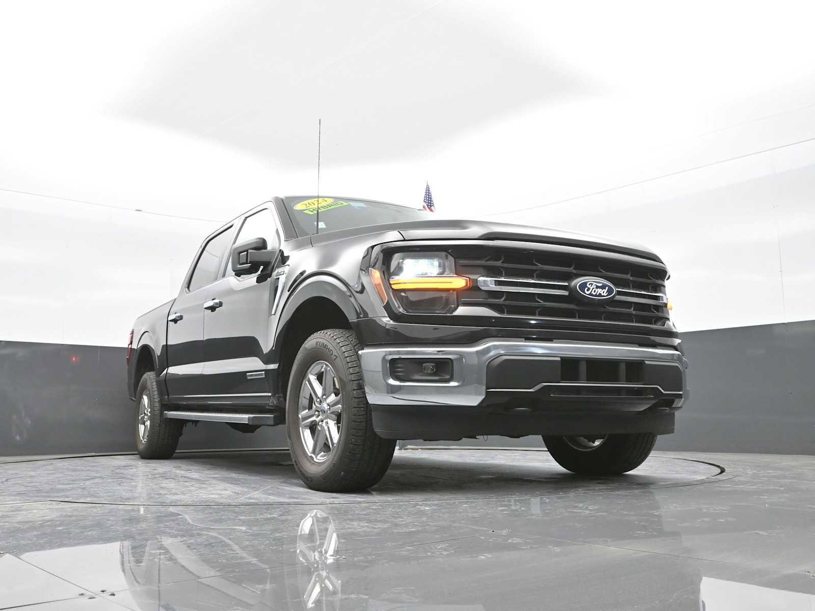Used 2024 Ford F150 XLT w/ Mobile Office Package image 29
