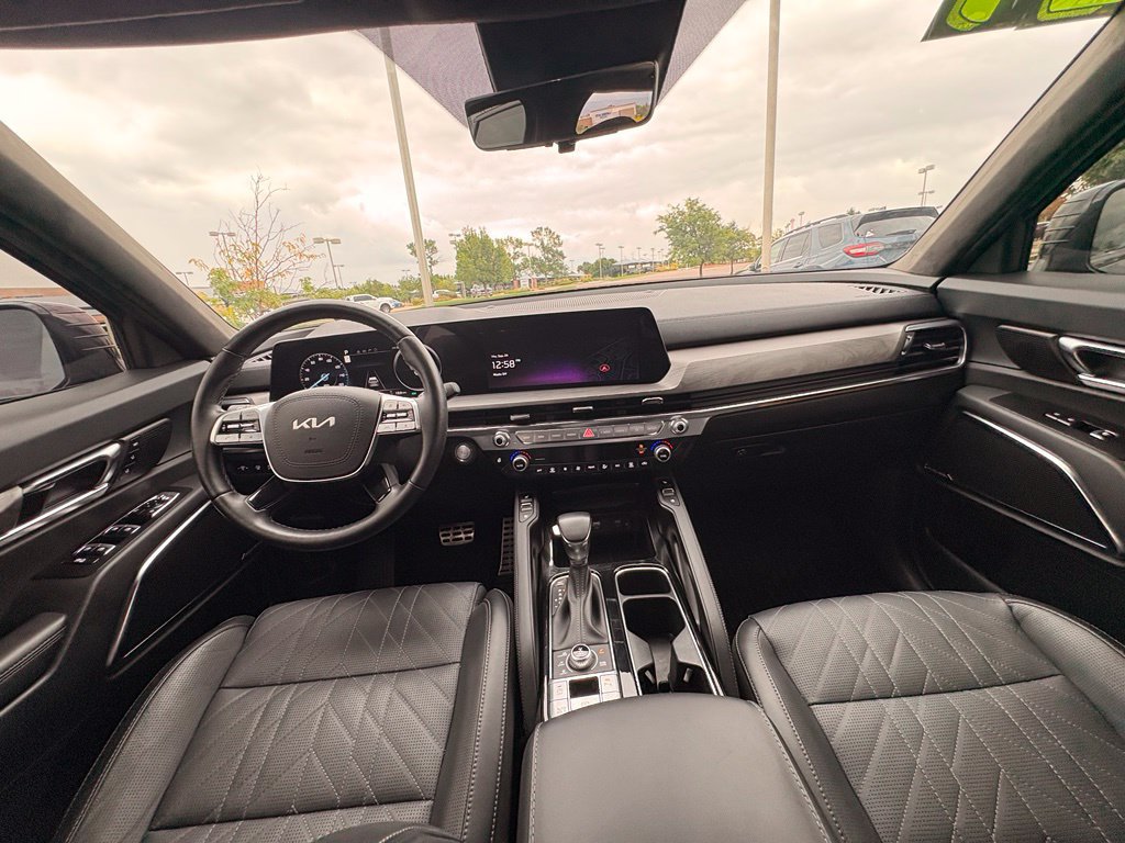Used 2024 Kia Telluride SX Prestige X-Pro AWD/4WD image 13
