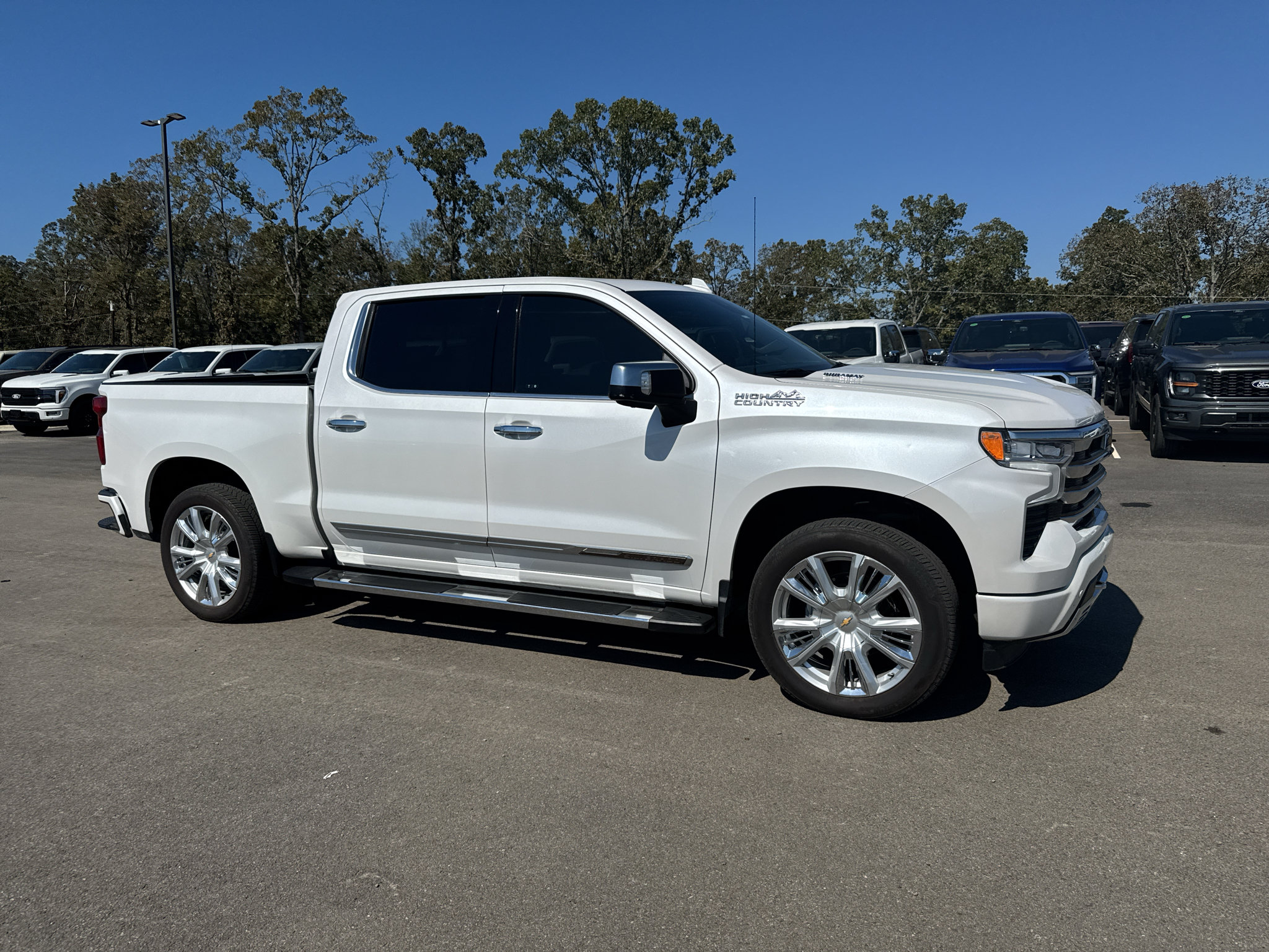 Used 2022 Chevrolet Silverado 1500 High Country AWD/4WD image 4